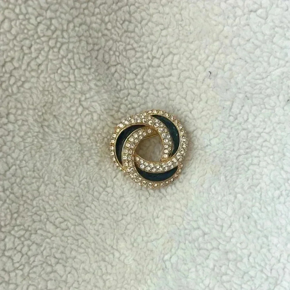 Vintage Swarovski Love Knot Brooch - Picture 1 of 2